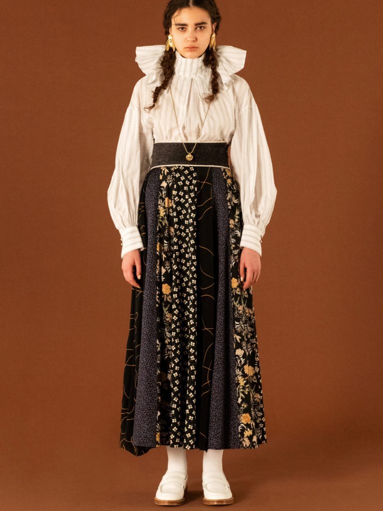 FUMIE TANAKA 頷い フミエタナカ<br>ロング・マキシ丈スカート  