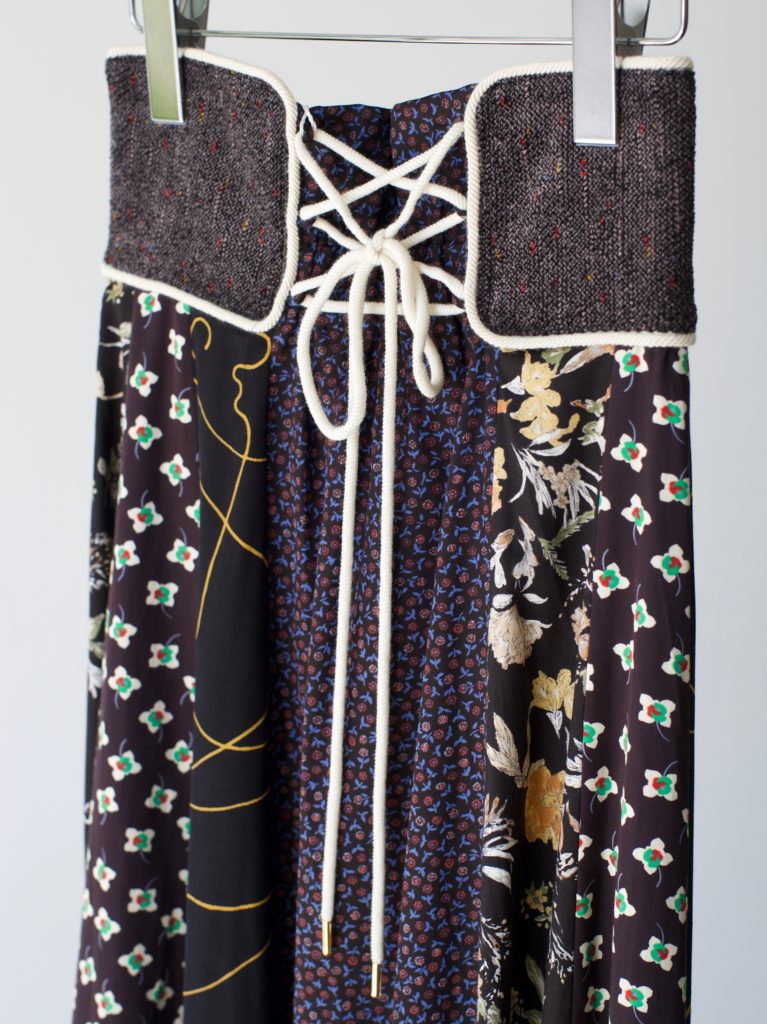 完売品☆FUMIE TANAKA 兼ね備え long ribbon hook ホワイト 